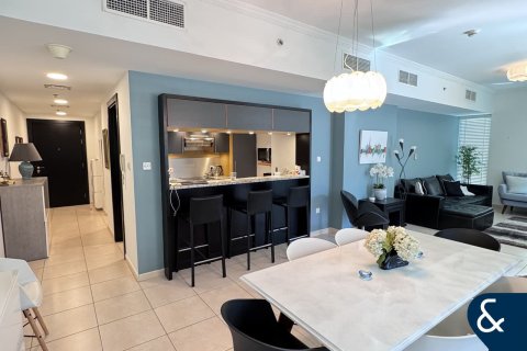 Квартира в AL MAJARA TOWERS в Дубай Марина, ОАЕ 2 спальні, 124м2 № 685323