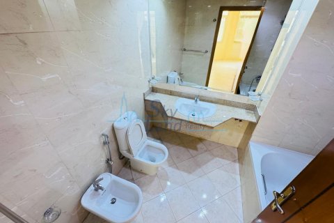 Vila di Jumeirah, Dubai, UEA 4 kamar tidur, 371.6 m2 nomor 634947 - foto 13