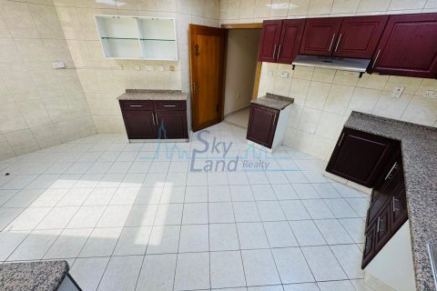 Vila di Jumeirah, Dubai, UEA 4 kamar tidur, 371.6 m2 nomor 634947 - foto 5