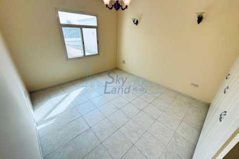 Vila di Jumeirah, Dubai, UEA 4 kamar tidur, 371.6 m2 nomor 634947 - foto 15