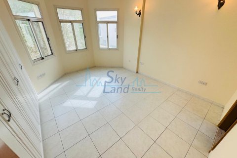 Vila di Jumeirah, Dubai, UEA 4 kamar tidur, 371.6 m2 nomor 634947 - foto 16