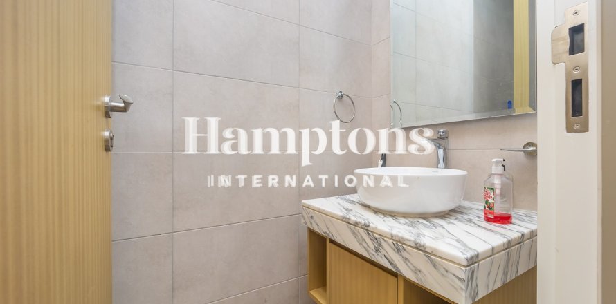 Lägenhet i Business Bay, Dubai, UAE 2 sovrum, 75.5487 kvm Nr. 650995