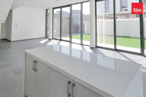 Vila di Dubai, UEA 4 kamar tidur, 315.5 m2 nomor 660216 - foto 4