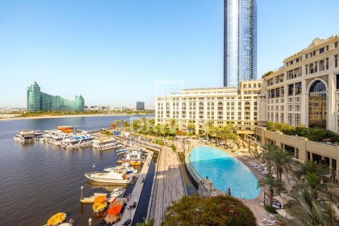Apartamento em Culture Village, Dubai, EAU 4 quartos, 467.77 m2 № 745356