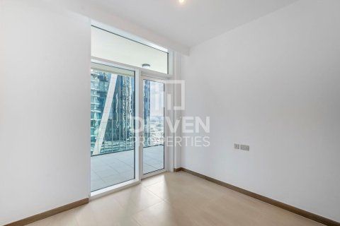 Lägenhet uthyres i Business Bay, Dubai, UAE 2 sovrum, 108.23 kvm Nr. 746246 - fotografi 11