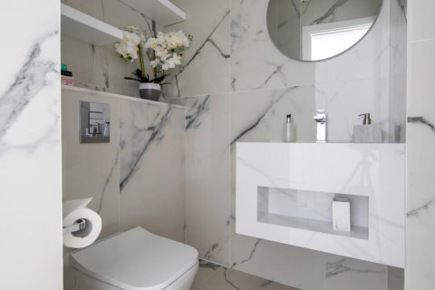 Dubai Marina, Dubai, संयुक्त अरब अमीरात में अपार्टमेंट, 1 बेडरूम, 84 वर्ग मीटर, संख्या 696412 - फ़ोटो 14