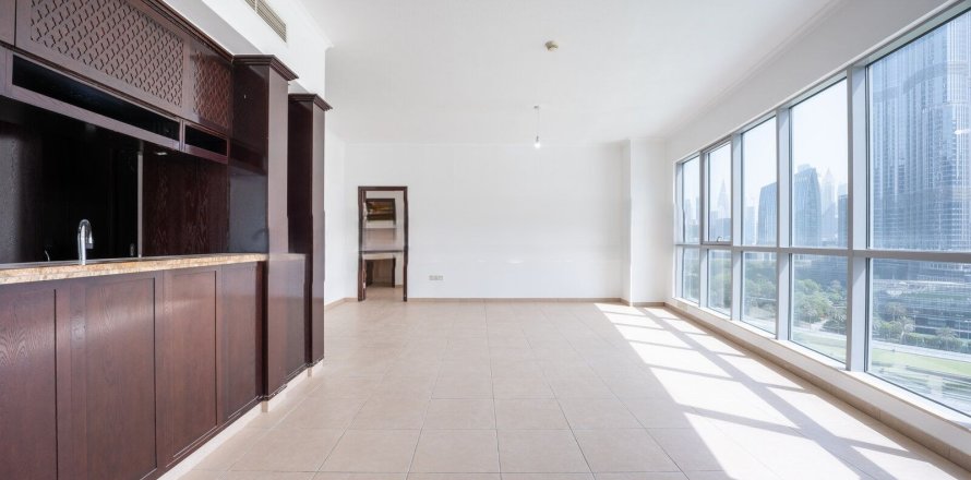 דירה ב Downtown Dubai (Downtown Burj Dubai), Dubai, איחוד האמירויות 2 חדרי שינה, 151 מ"ר מספר 696417