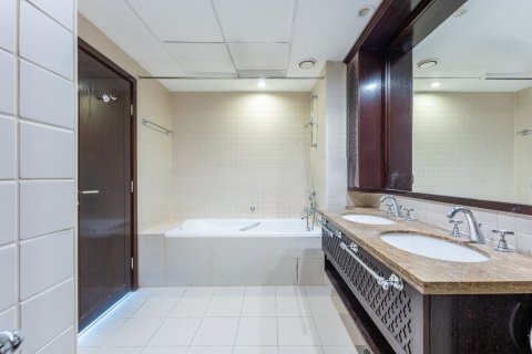 דירה למכירה ב Downtown Dubai (Downtown Burj Dubai), Dubai, איחוד האמירויות  2 חדרי שינה, 151 מ"ר, מספר 696417 - תמונה 13