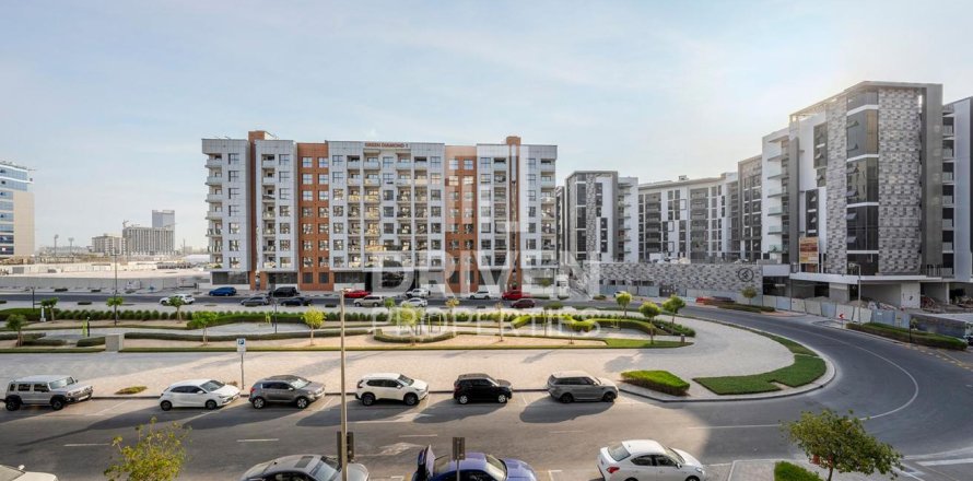 Appartement à Arjan, Dubai, EAU: 1 chambre, 74 m2 № 655481