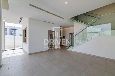 Вилла Al Furjan, Дубай, БАӘ-да 4 жатын бөлмелер, 354 м² № 655482