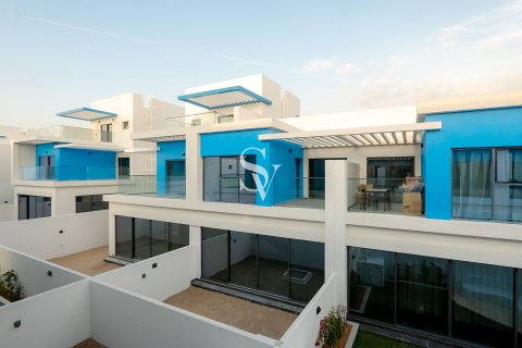 Townhouse de închiriat în Damac Lagoons, Dubai, EAU 4 dormitoare, 144 mp. №669388 - poză 10