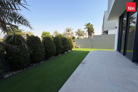 Villa para arrendamento em Dubai Hills Estate, Dubai, EAU 3 quartos, 268.2 m2 № 736964 - foto 18