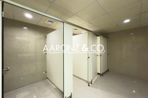 Kantor di Dubai Investment Park, UEA 4015 m2 nomor 701950 - foto 14