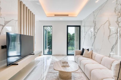 Βίλα σε Jumeirah Golf Estates, Dubai, ΗΑΕ 5 υπνοδωμάτια, 1150 τ.μ. Αρ. 656011 - φωτογραφία 16