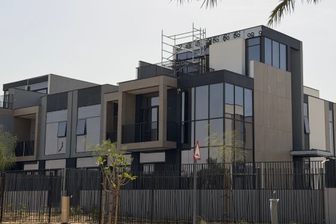 Rumah bandar di Dubai, UAE 3 bilik tidur, 170.7 meter persegi № 710807 - foto 2