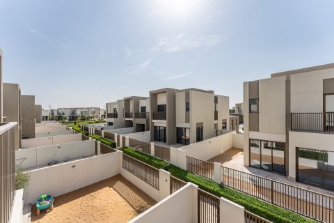 Dubai, BAE’de satılık sıra ev 4 yatak odası, 248 m&sup2; No 696173 - fotoğraf 23