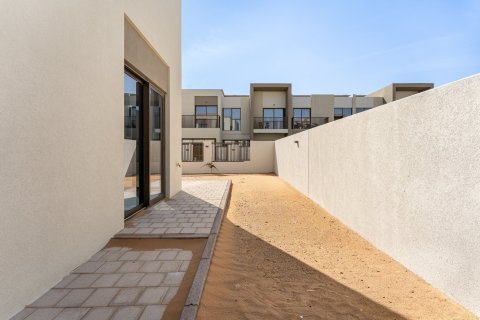 Dubai, BAE’de satılık sıra ev 4 yatak odası, 248 m&sup2; No 696173 - fotoğraf 28