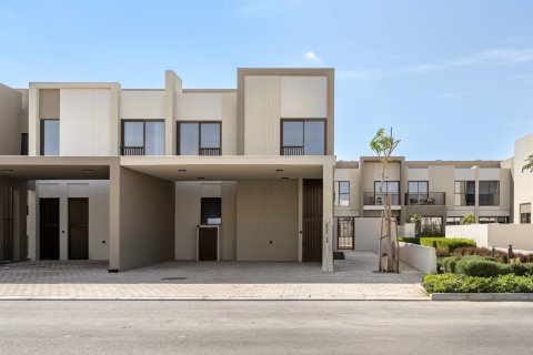 Σπίτι σε Dubai, ΗΑΕ 4 υπνοδωμάτια, 248 τ.μ. Αρ. 696173