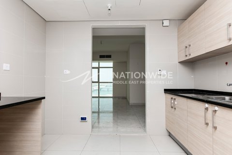 شقة للبيع في أبو ظبي، الإمارات العربية المتحدة 2 غرفة نوم ، 140 متر مربع ، رقم 641226 - صورة 4