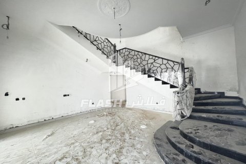 Villa te koop in Al Dhait, Ras Al Khaimah, VAE 4 slaapkamers, 1115 vr.m., nr 656916 - foto 3