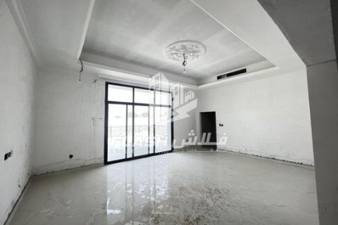 Villa te koop in Al Dhait, Ras Al Khaimah, VAE 4 slaapkamers, 1115 vr.m., nr 656916 - foto 7