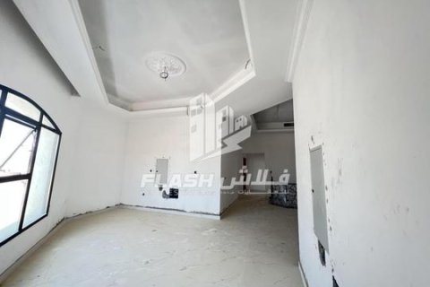 Villa te koop in Al Dhait, Ras Al Khaimah, VAE 4 slaapkamers, 1115 vr.m., nr 656916 - foto 11
