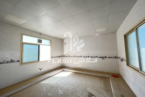 Vila u gradu Al Qusaidat, Ras Al Khaimah, UAE 6 spavaće sobe, 1365 m2 Br. 656913 - Slika 18