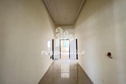 Vila u gradu Al Qusaidat, Ras Al Khaimah, UAE 6 spavaće sobe, 1365 m2 Br. 656913 - Slika 30