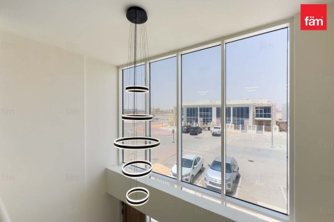 Townhouse in Dubai, UAE 3 bedrooms, 106.9 sq.m. № 629290 - photo 2