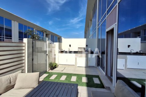 Shtëpi në qytet në Dubai Land, Emiratet e Bashkuara Arabe 2 dhoma gjumi, 79 m2. № 707210 - Foto 17