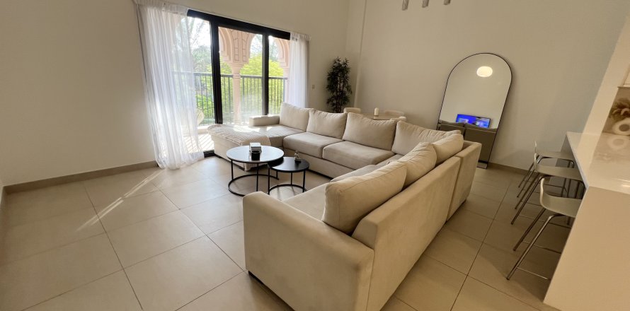 Wohnung in Dubai, VAE: 2 Schlafzimmer, 127 m2 Nr. 760988