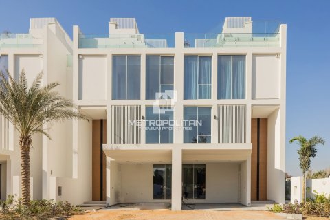 Al Barari, Dubai, UAE의 임대용 타운하우스 침실 4개, 459제곱미터 번호 663659 - 사진 1