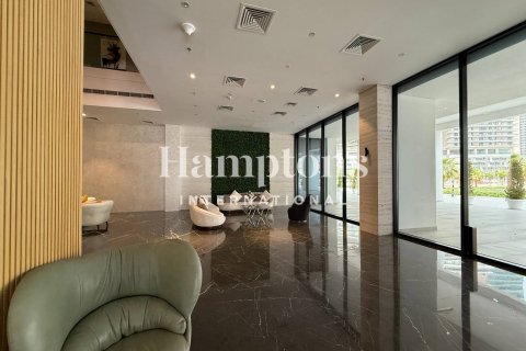 Huoneisto Business Bay, Dubai, Arabiemiraatit 3 makuuhuonetta, 144.27835900 m2 № 651390 - kuva 9