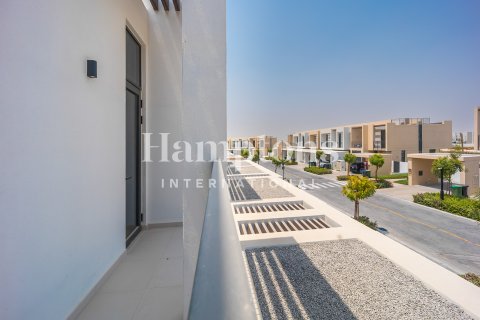 Villa para arrendamento em Dubai South (Dubai World Central), Dubai, EAU 3 quartos, 190.54405300 m2 № 651376 - foto 2