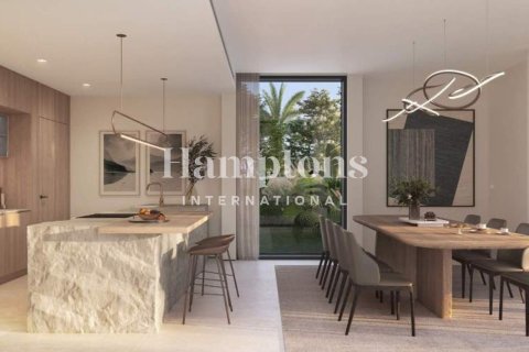 Villa zur Miete in Dubai Land, Dubai, VAE 5 Schlafzimmer, 412.58222300 m2 Nr. 657025 - Foto 4