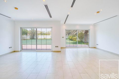 Вилла Jumeirah Park, Дубай, БАӘ-да 4 жатын бөлмелер, 1075 м² № 635426 - фото 4