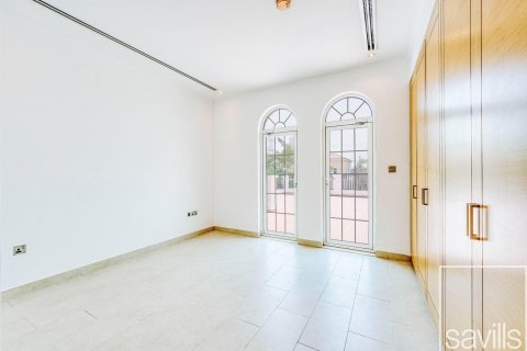Вилла Jumeirah Park, Дубай, БАӘ-да 4 жатын бөлмелер, 1075 м² № 635426 - фото 11