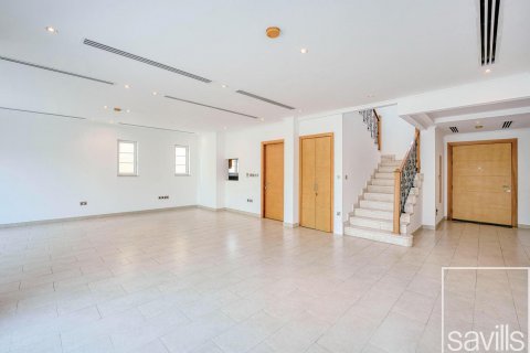 Вилла Jumeirah Park, Дубай, БАӘ-да 4 жатын бөлмелер, 1075 м² № 635426 - фото 3