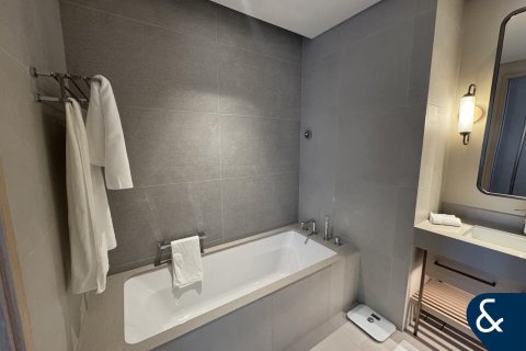 דירה להשכרה ב Downtown Dubai (Downtown Burj Dubai), Dubai, איחוד האמירויות  3 חדרי שינה, 157 מ"ר, מספר 668050 - תמונה 24