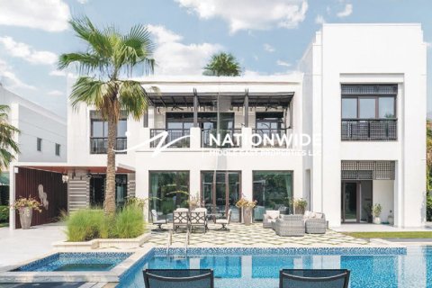 Pozemok v Abu Dhabi, SAE 604 m2 č. 656943 - Fotografia 13