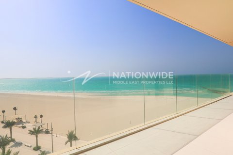 Apartment in Abu Dhabi, UAE 3 bedrooms, 291 sq.m. № 656940 - photo 1