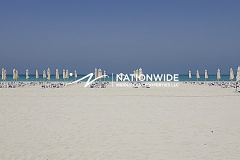 Apartment in Abu Dhabi, UAE 3 bedrooms, 291 sq.m. № 656940 - photo 13