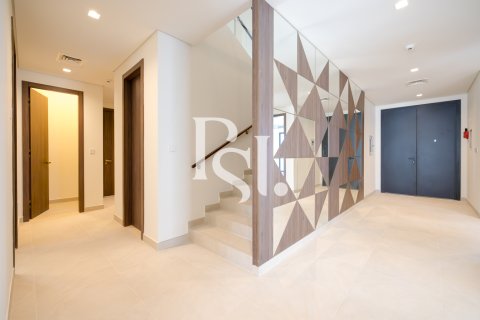 Villa en venta en Saadiyat Island, Abu Dhabi, EAU 4 dormitorios, 538 m2 № 717437 - foto 18