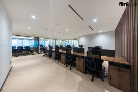 Ured u gradu Dubai, UAE 151.1 m2 Br. 679730