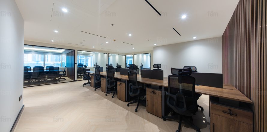 Office in Dubai, UAE 151.1 sq.m. № 679730