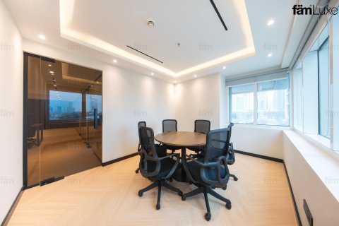Office in Dubai, UAE 151.1 sq.m. № 679730 - photo 11