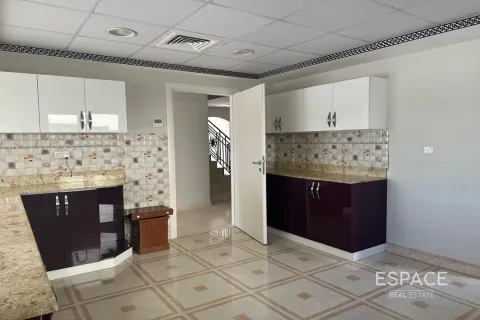 Willa do wynajęcia w Meadows, Dubai, ZEA 6 sypialnie, 457 mkw., nr 661152 - zdjęcie 12