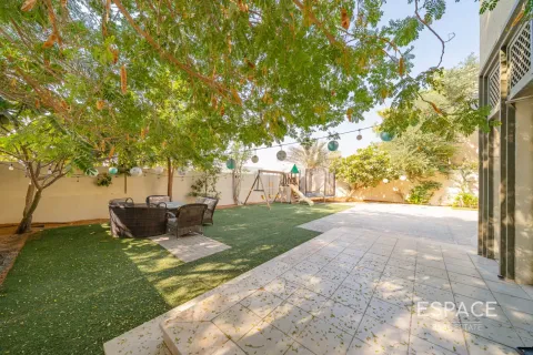 Vilë në Jumeirah Park, Dubai, Emiratet e Bashkuara Arabe 3 dhoma gjumi, 337 m2. № 661153 - Foto 15