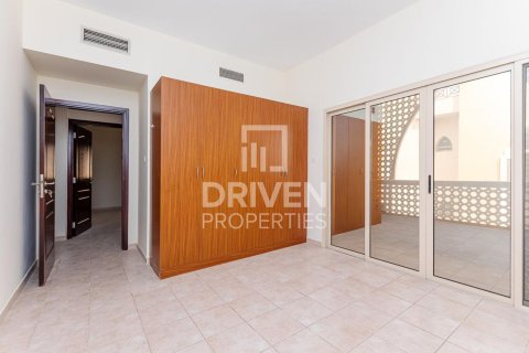 Dubai Investment Park, Dubai, BAE’de satılık bina 1005.68 m&sup2; No 744491 - fotoğraf 8