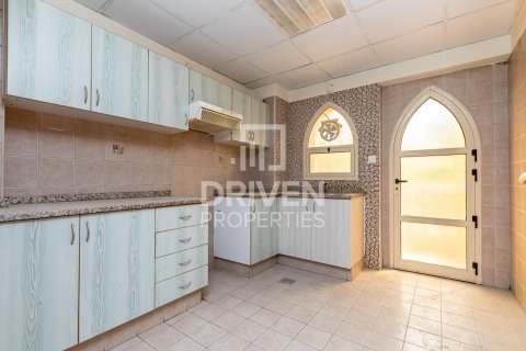 Dubai Investment Park, Dubai, BAE’de satılık bina 1005.68 m&sup2; No 744491 - fotoğraf 11
